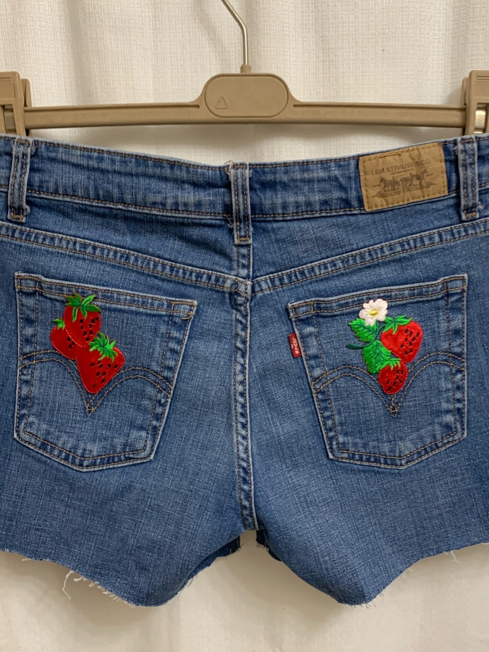 Vintage Levi's 515 Blue Denim Shorts with Strawberry Pocket Embroidery
